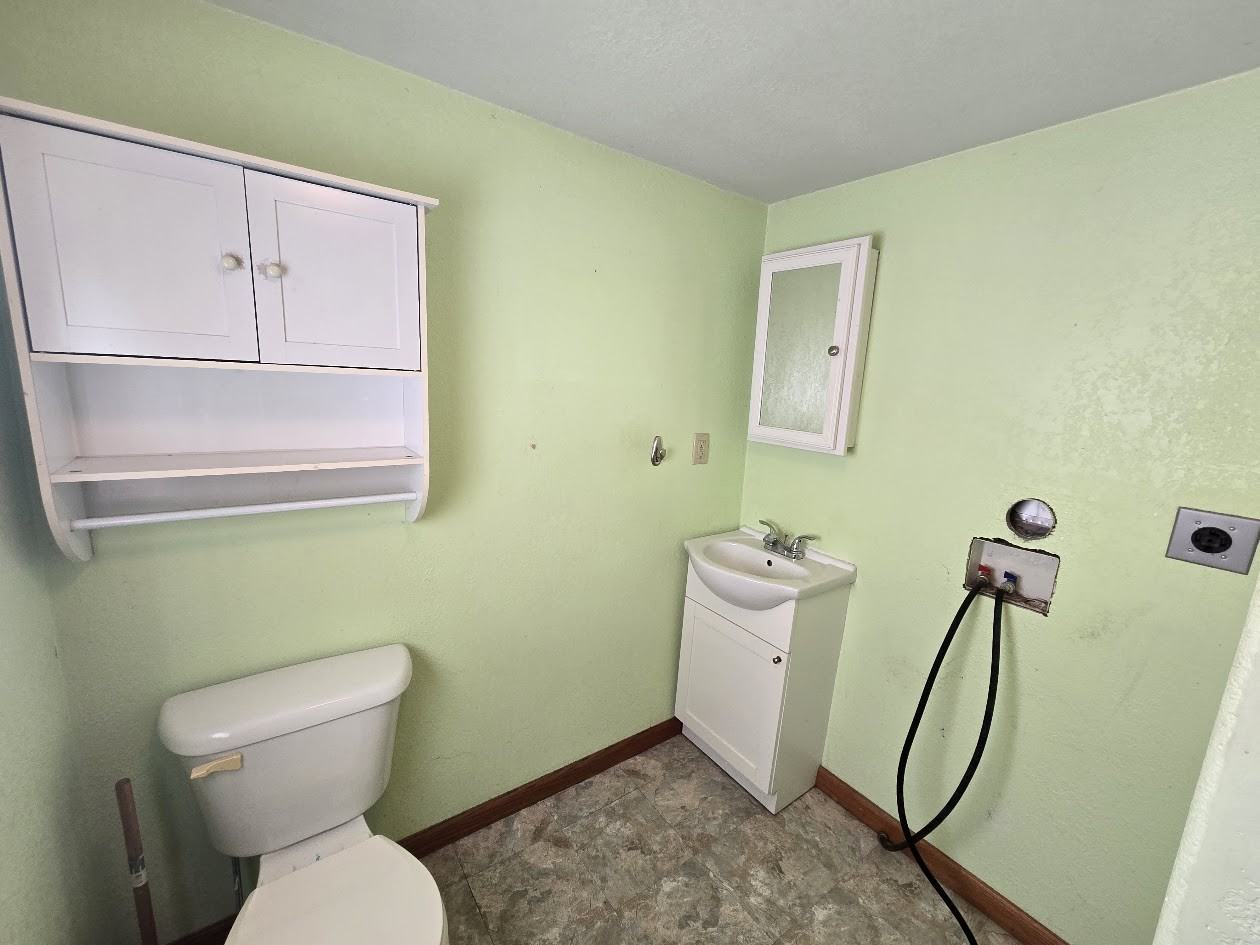 1448 N St Sw #1 - Photo 5 of 11