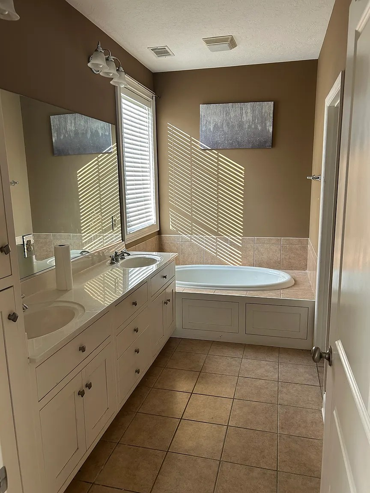 4 Orchard Cir #1 - Photo 6 of 11