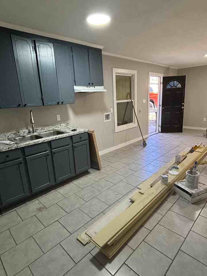 705 17th St #1 - Photo 7 of 7