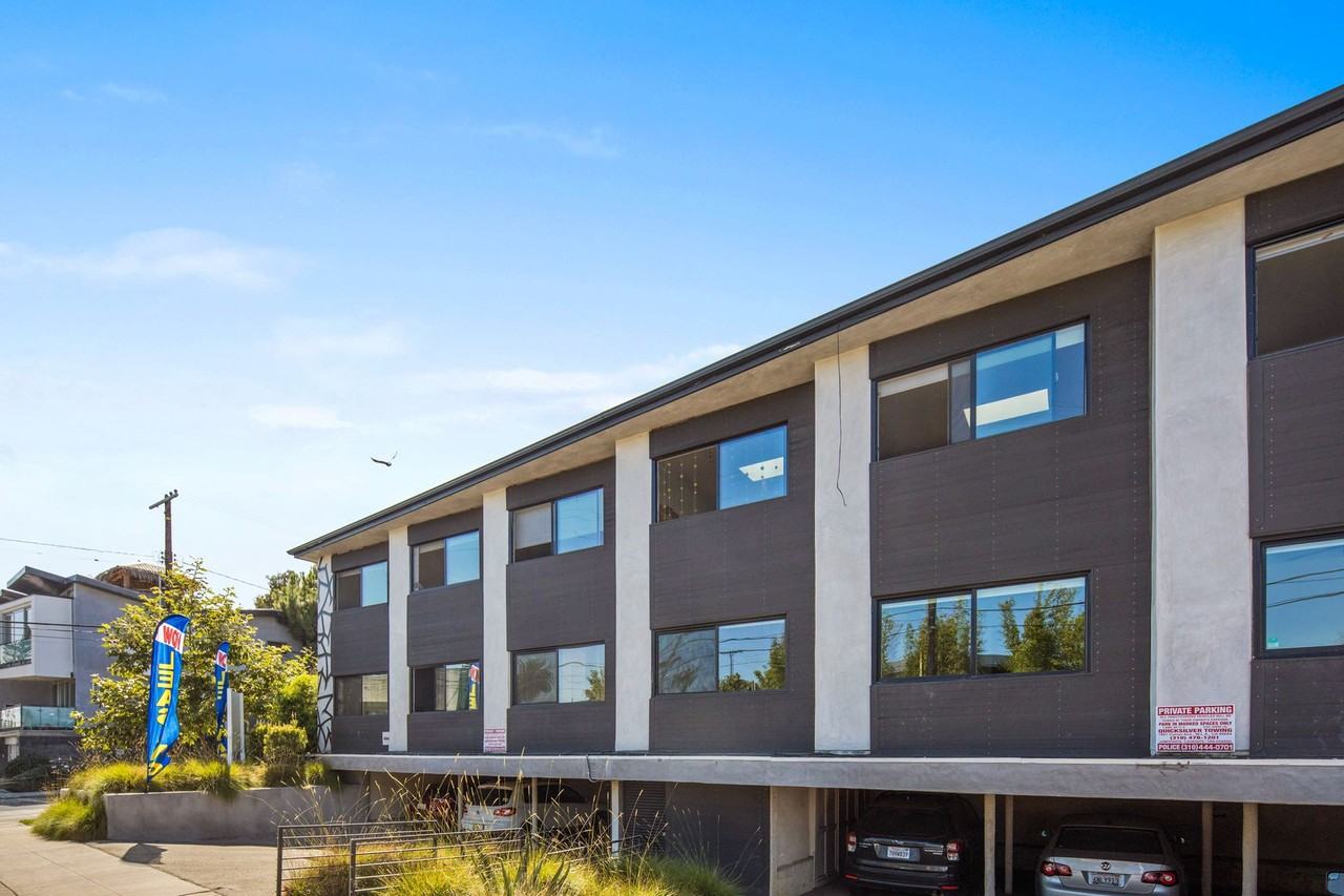 4th Ave - Photo 2 of 24