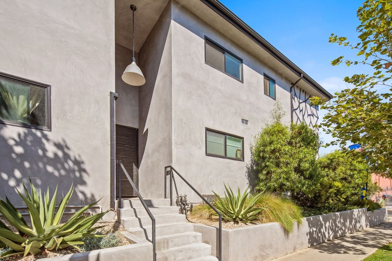 4th Ave - Photo 3 of 24