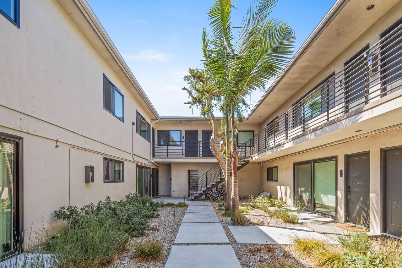 4th Ave - Photo 5 of 24