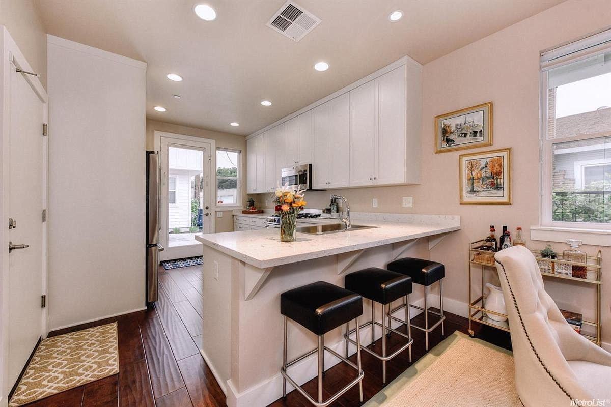 1815 25th St #NA - Photo 3 of 20