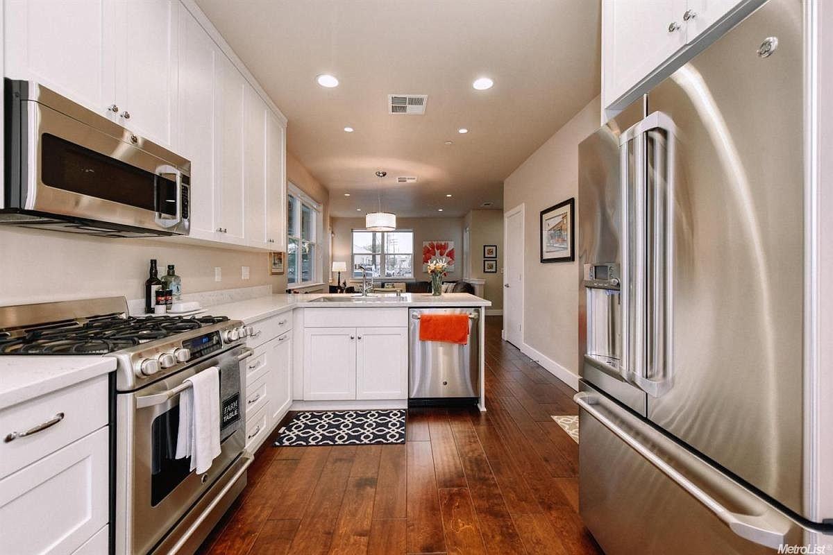 1815 25th St #NA - Photo 6 of 20