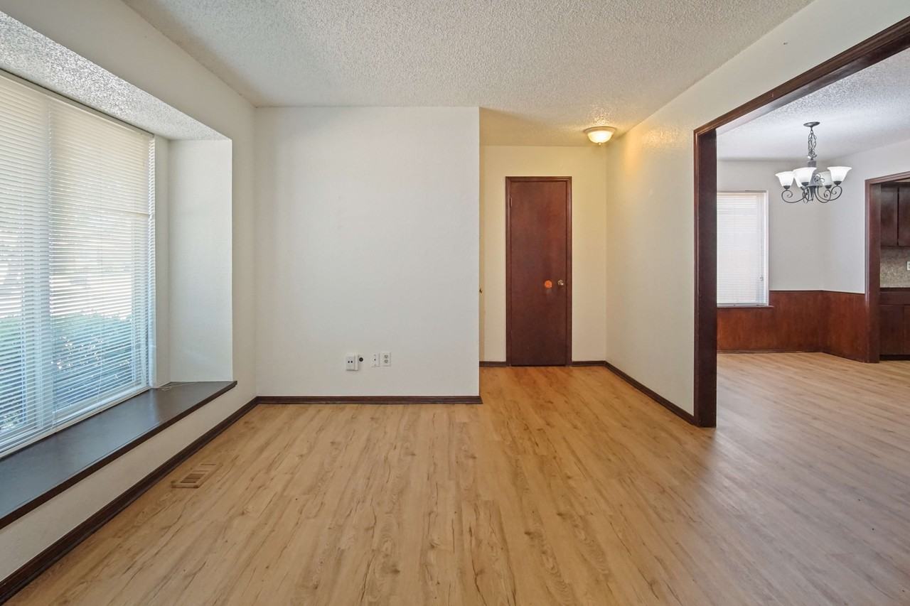 6708 Elk Canyon Rd #1 - Photo 7 of 27