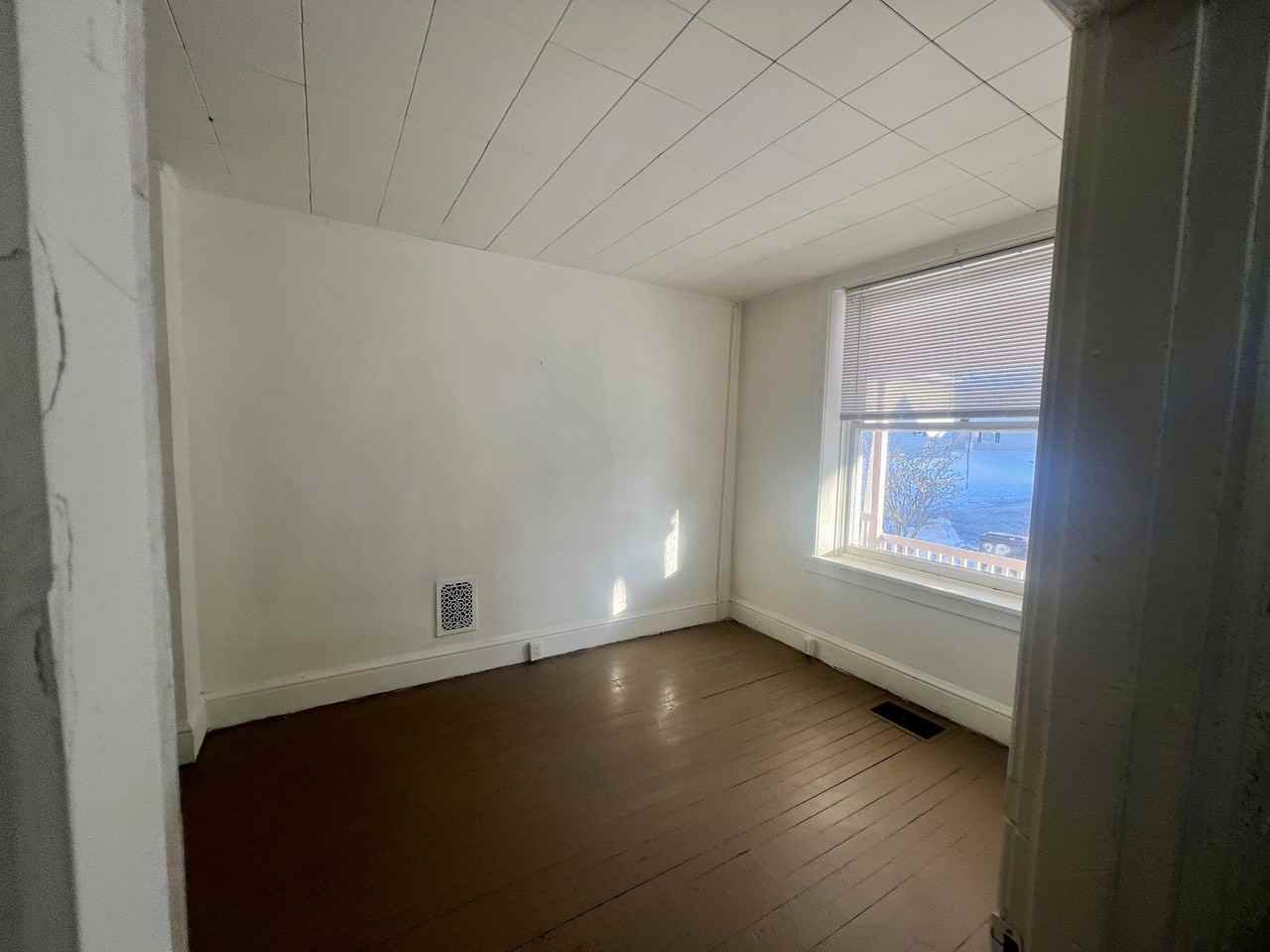 26 N 16th St #1 - Photo 3 of 30