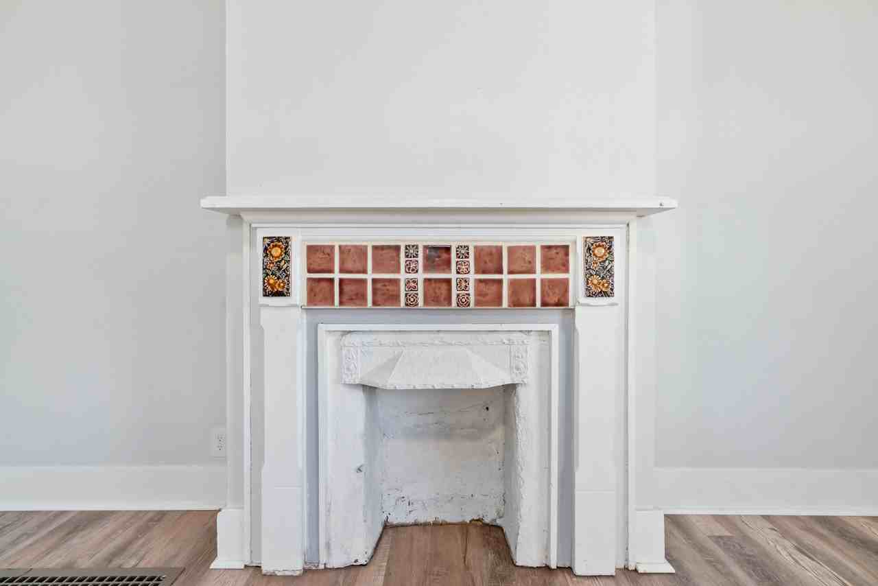 523 Edgewood Ave #1 - Photo 5 of 29