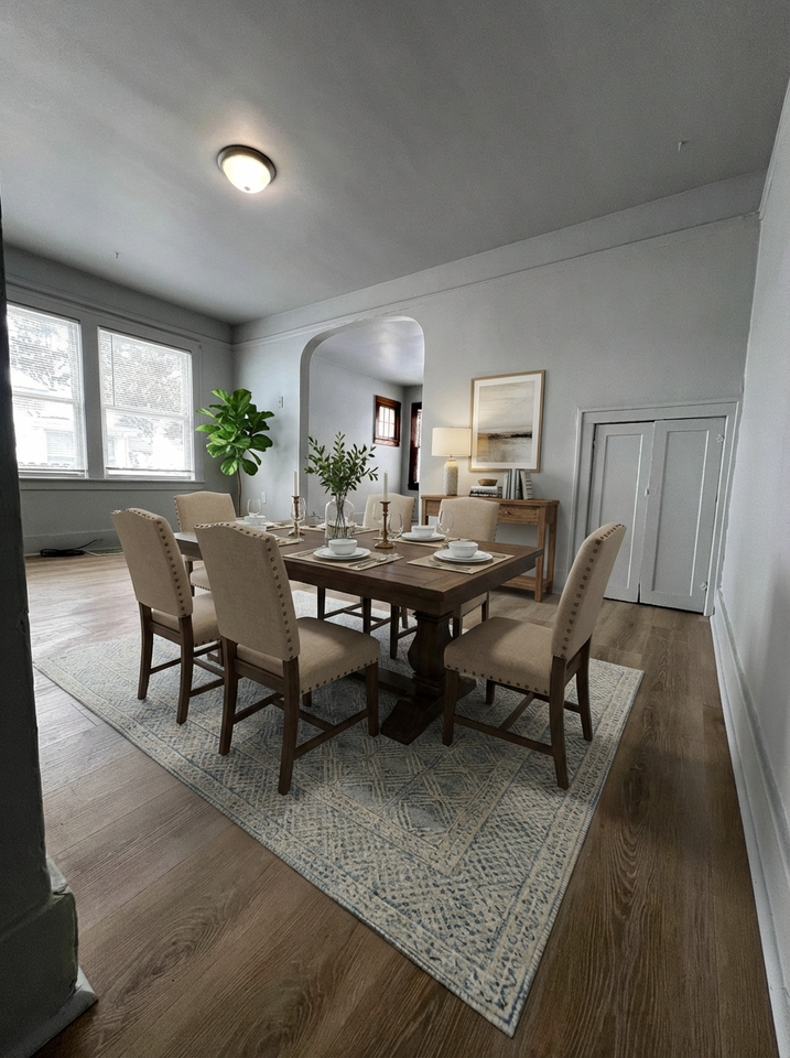 138 E Henry St #138-1 - Photo 3 of 10