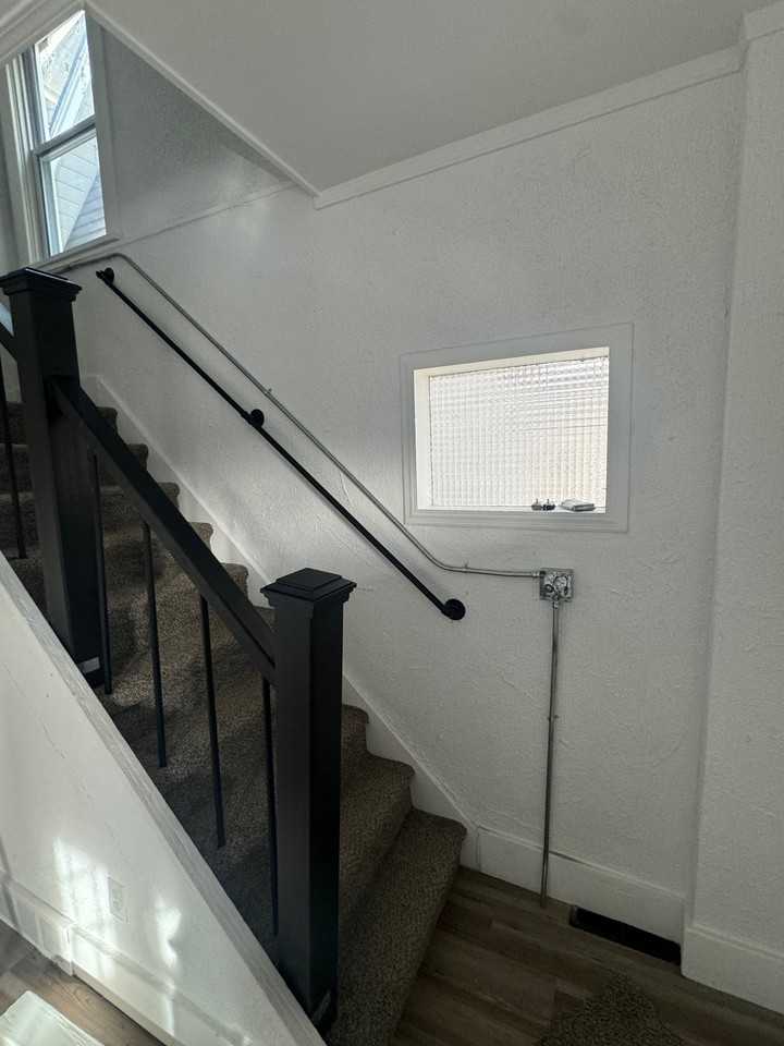 1355 Drey St #1 - Photo 6 of 10