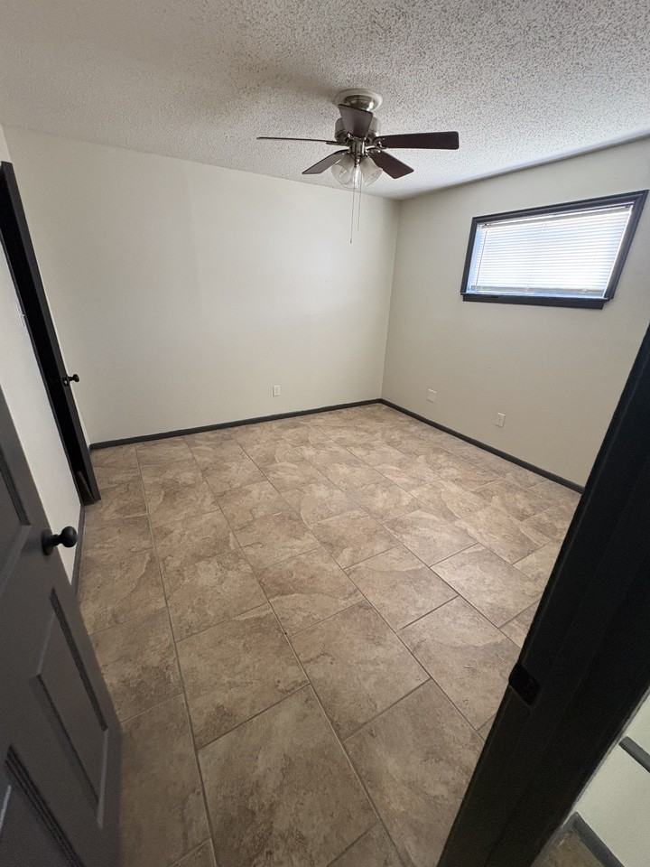 2160 Merriman St #104 - Photo 5 of 9