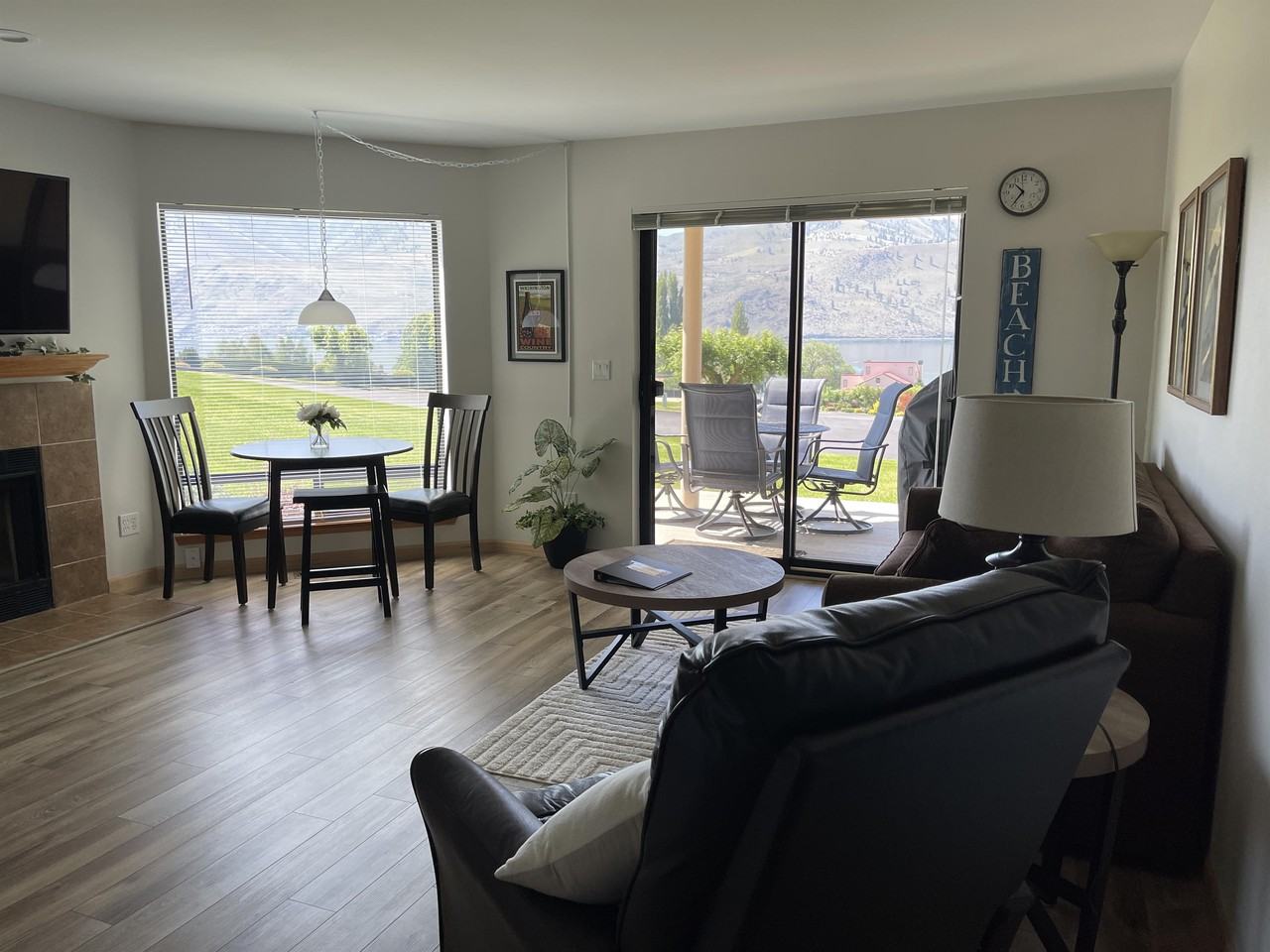 100 Lake Chelan Shores Drive - 18-1 - 1 #1 - Photo 2 of 30