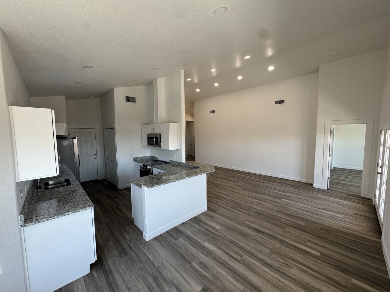 2709 West Onyx Street #1 - Photo 4 of 31