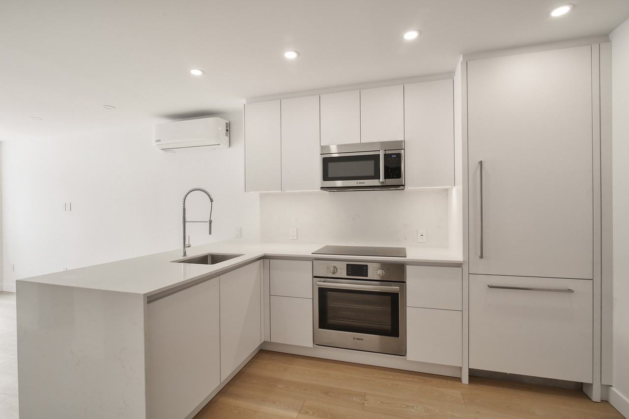 10 Rosemount Avenue - Photo 2 of 50