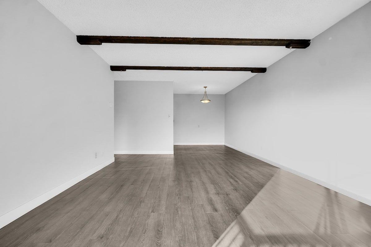 Vista Terrace Apartments - Photo 7 of 12