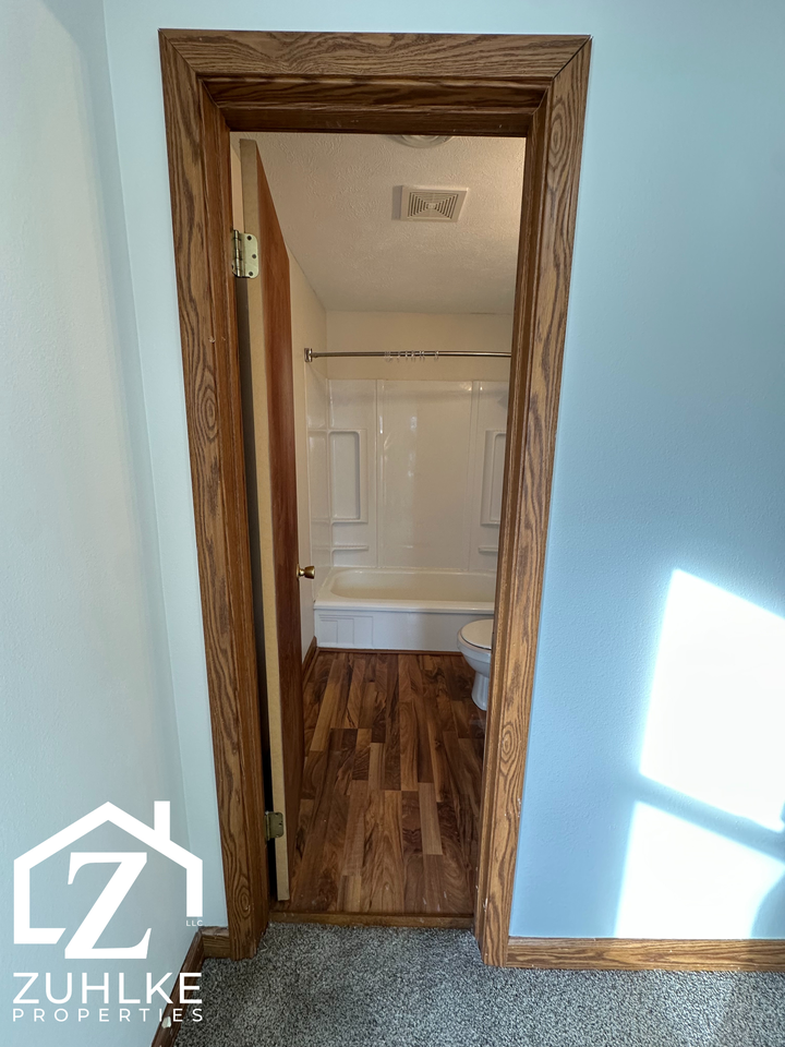 903 N 2nd St #1 - Photo 5 of 10