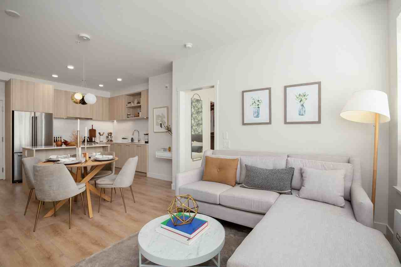 The Oaks - Photo 3 of 7