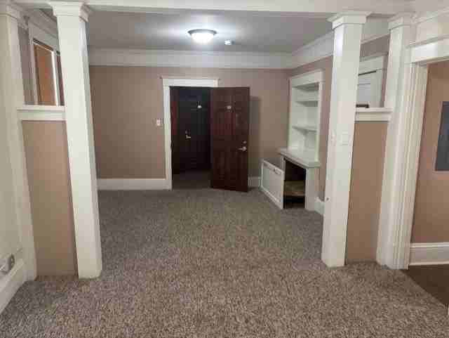 123 W Broadway St #E - Photo 2 of 8