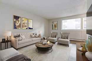 Kleisinger Manor - Photo 1 of 1