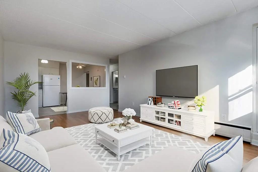 Haworth Manor - Photo 4 of 14