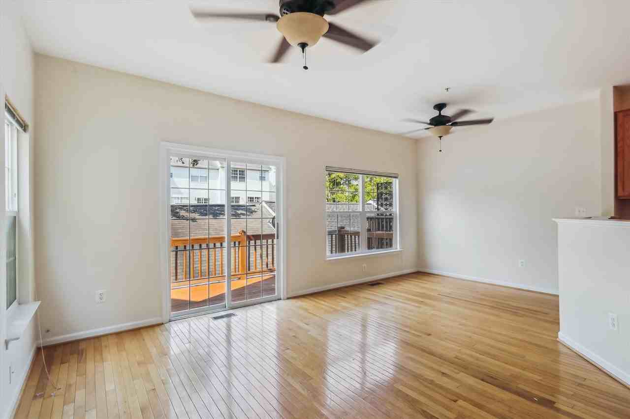 13404 Fountain Club Dr #X - Photo 4 of 43