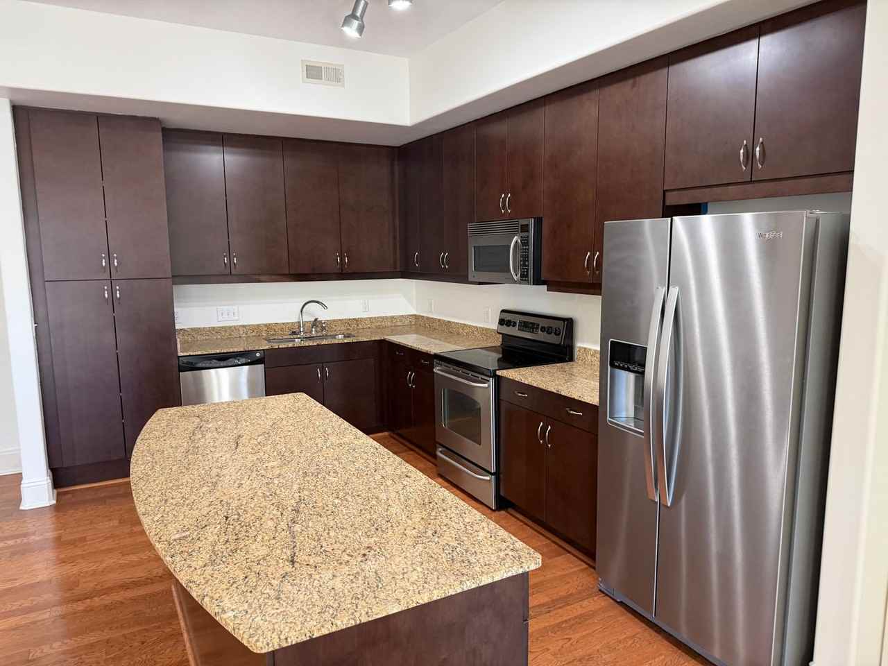 4620 Piedmont Row Dr #305 - Photo 3 of 19