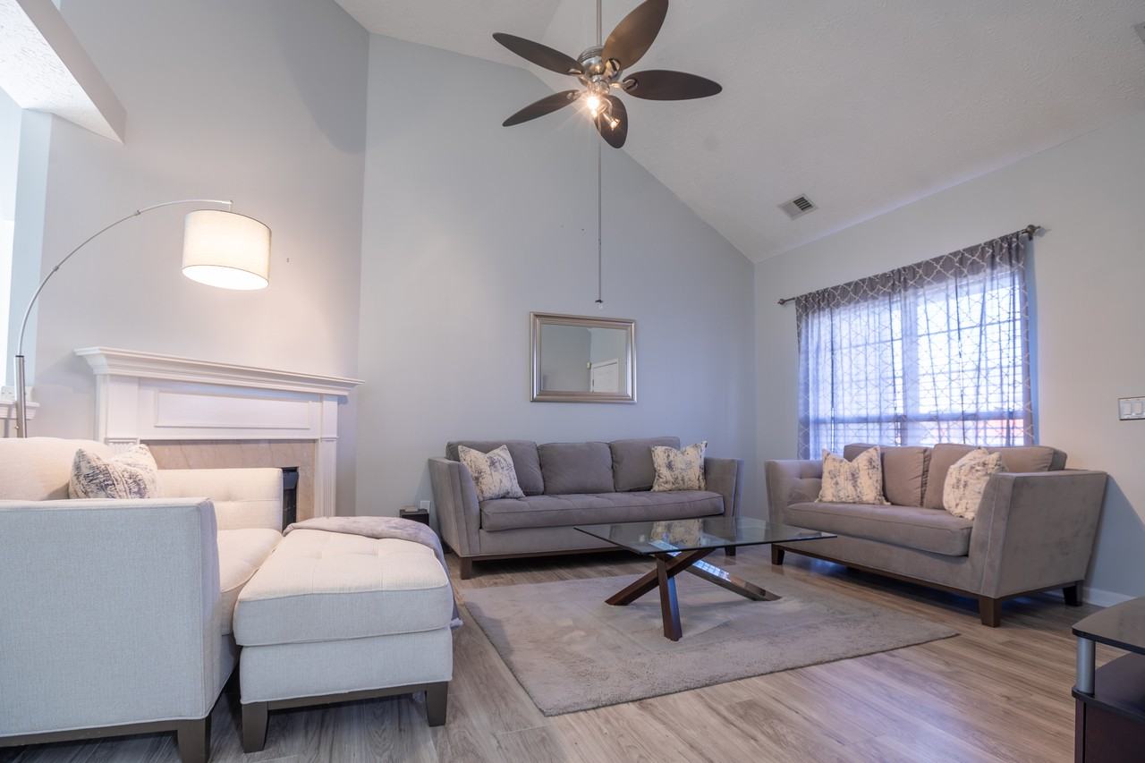 5464 Daniel Ray Dr #1 - Photo 4 of 37