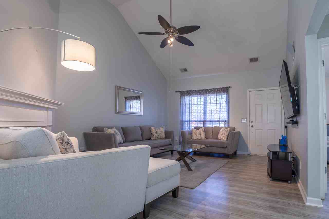 5464 Daniel Ray Dr #1 - Photo 5 of 37