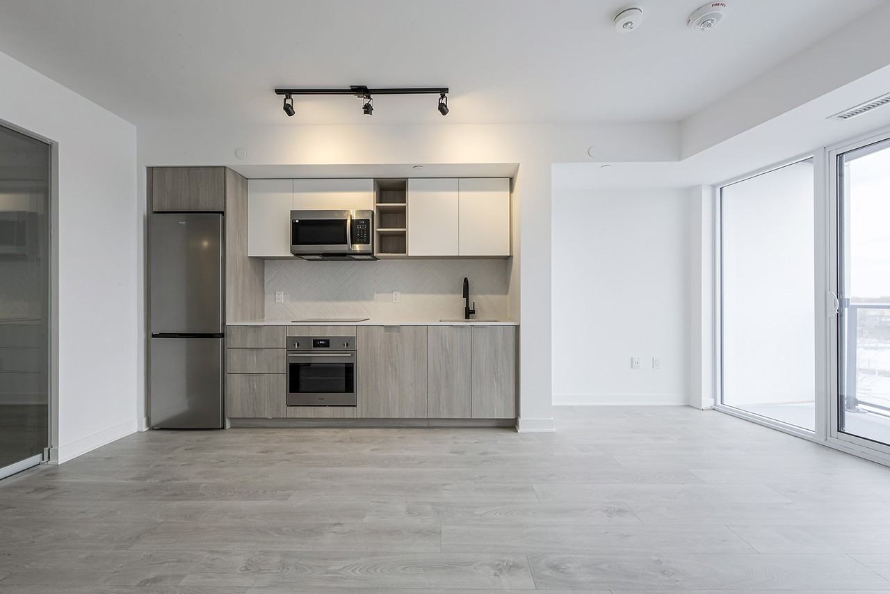 36 - 36 Zorra Street #516 - Photo 4 of 25