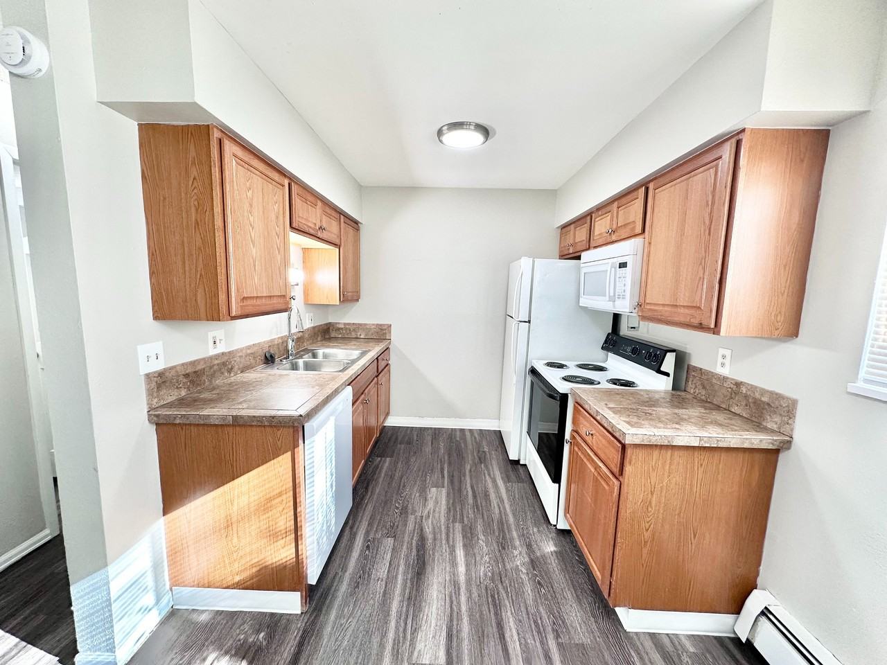 947-951 Allison Street - Photo 4 of 50