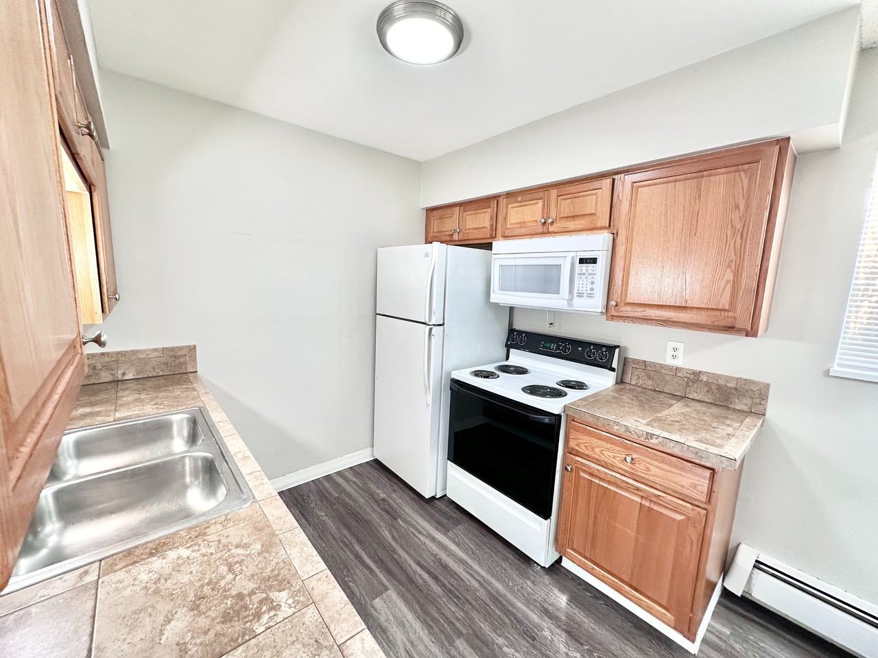 947-951 Allison Street - Photo 5 of 50