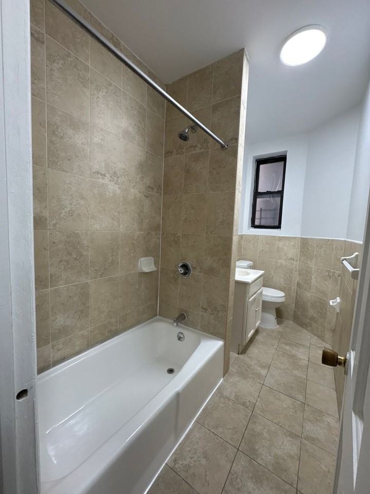 1 Arden Realty LLC - Photo 7 of 11