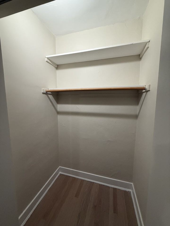 5459 West Wellington AveApt 2W #5459-2W - Photo 6 of 17