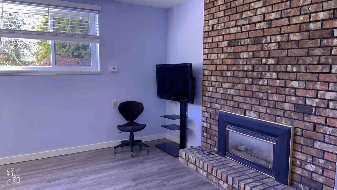 10131 Springhill Crescent - Photo 5 of 8