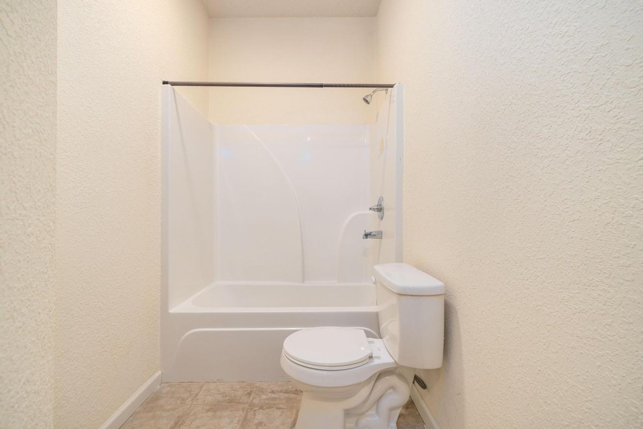 2908 Bloomingdale Rd #3 - Photo 5 of 10