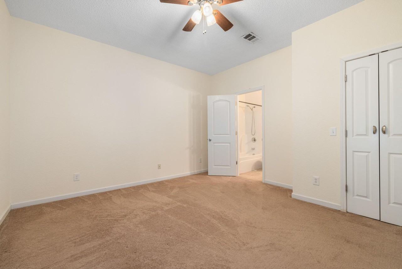 2908 Bloomingdale Rd #3 - Photo 7 of 10