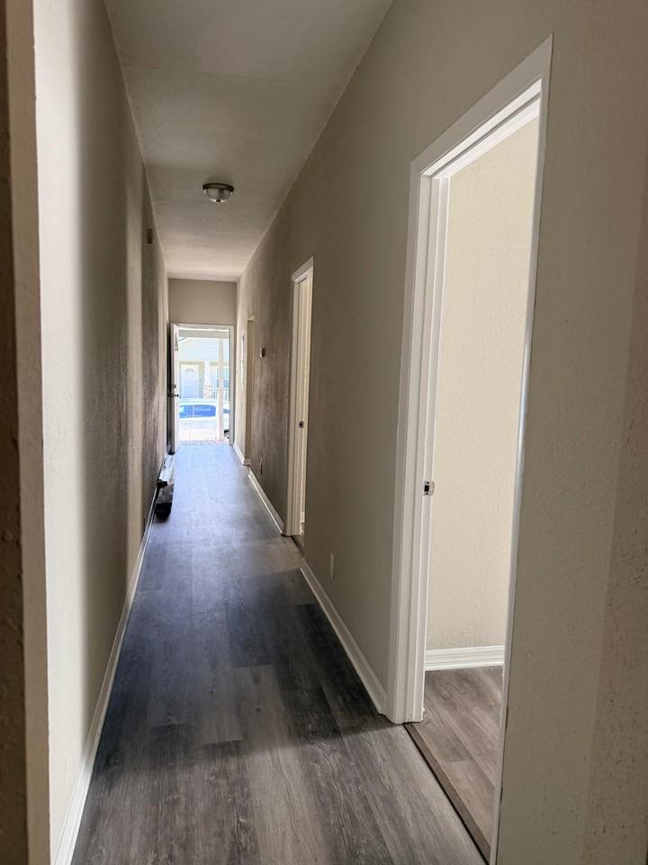 1128 Van Buren St #1 - Photo 3 of 8