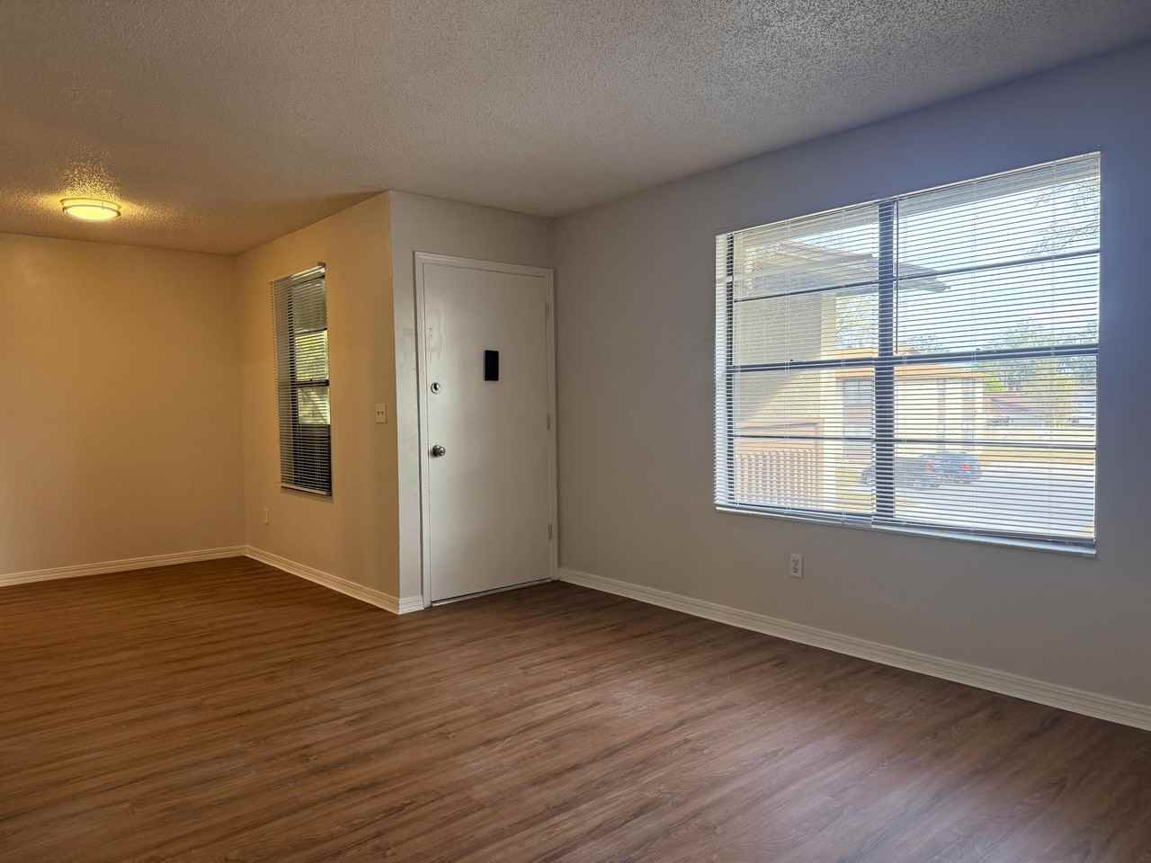 460 Crabapple Ct #C - Photo 3 of 9