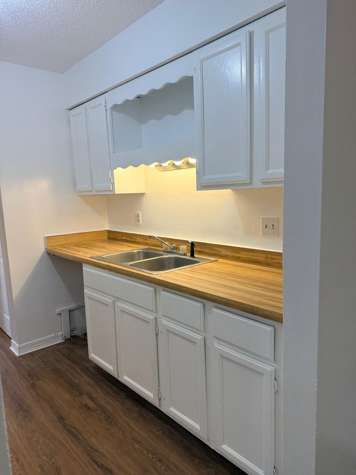 460 Crabapple Ct #C - Photo 5 of 9
