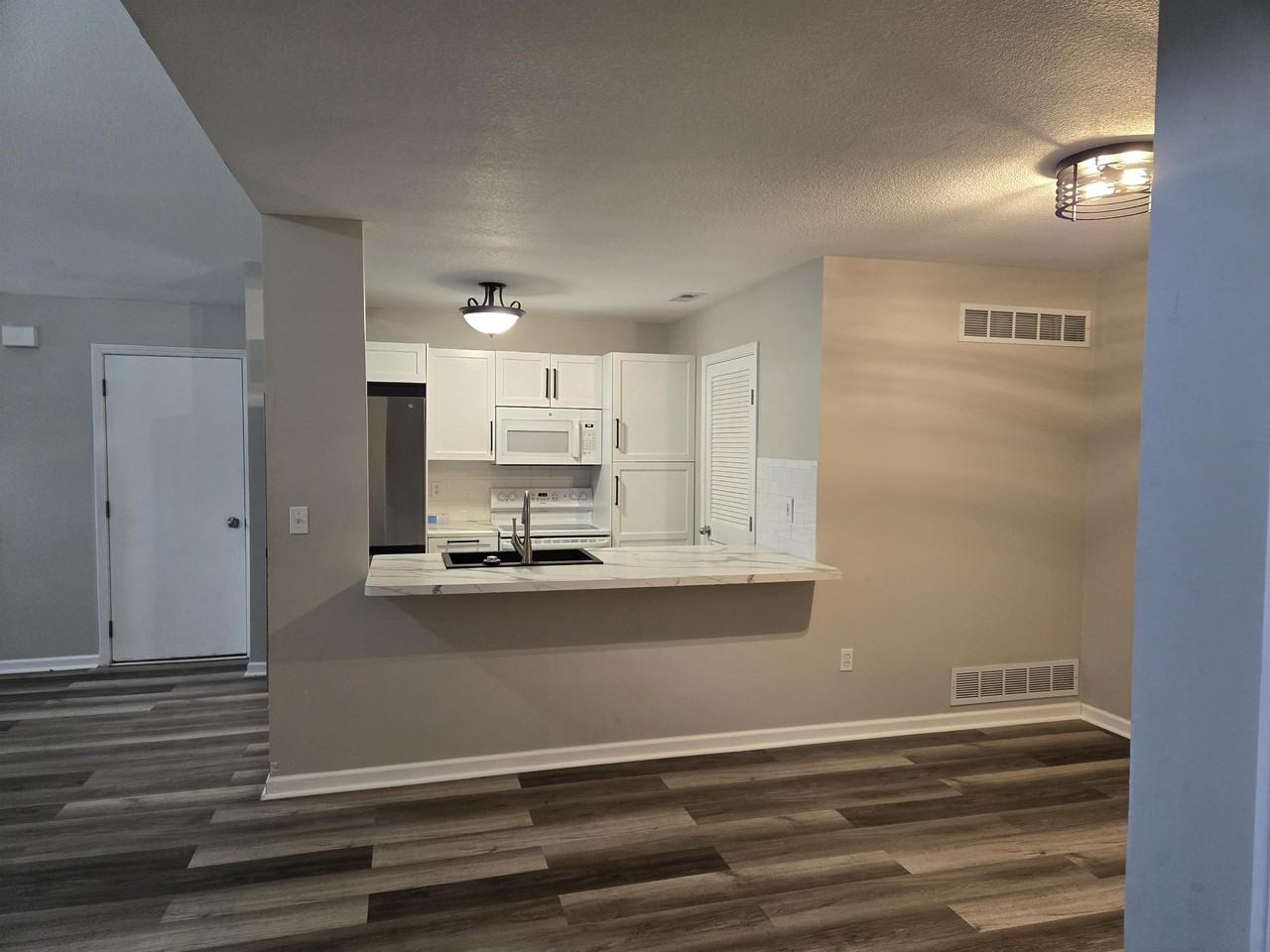 505 Eldridge St #1 - Photo 2 of 14