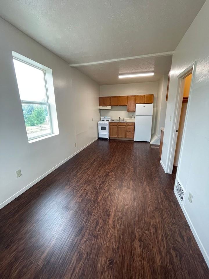 1401 South St--TETZLOFF - Photo 2 of 19