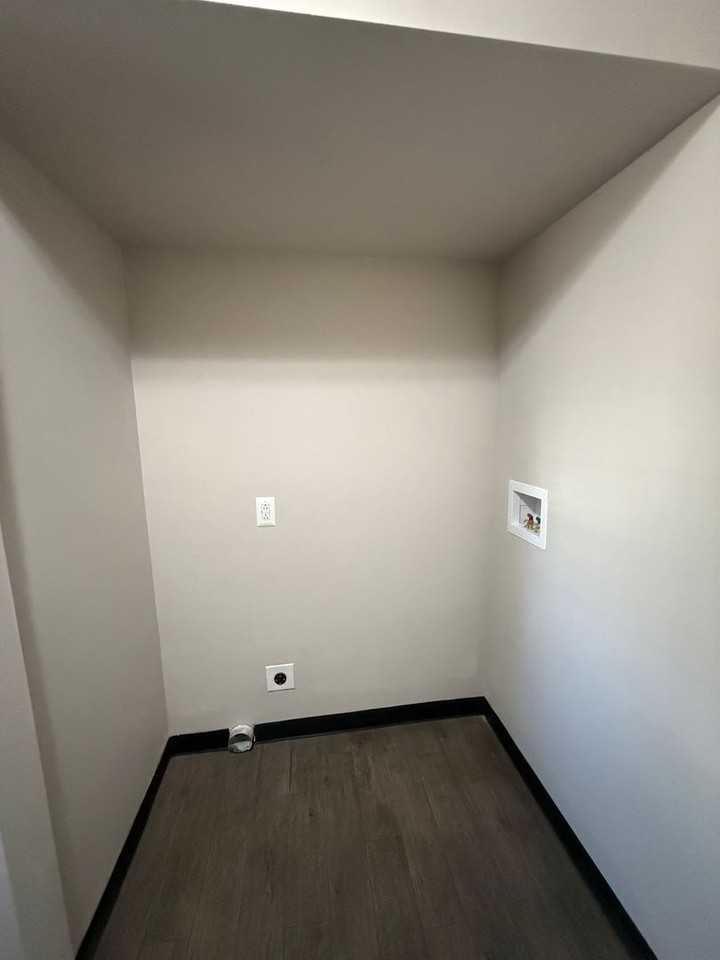 4709 Lakeside Dr - Photo 5 of 19