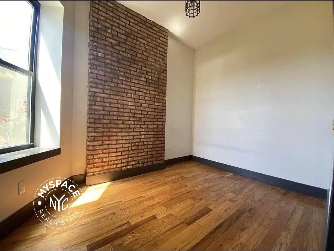 542 Kosciuszko St #3L - Photo 5 of 7