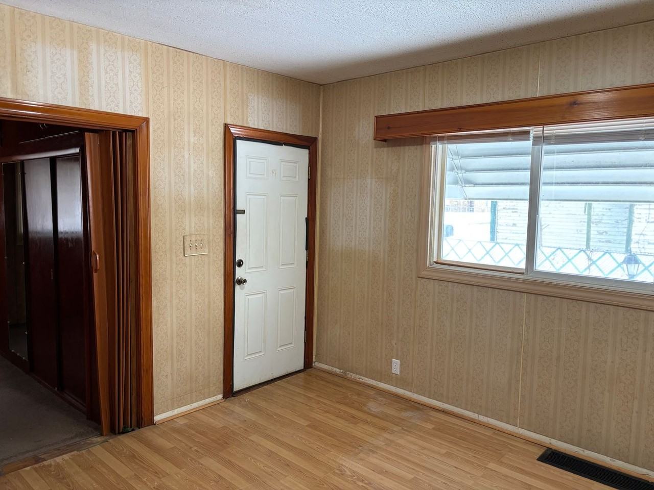 3161 Maher St - Photo 6 of 10