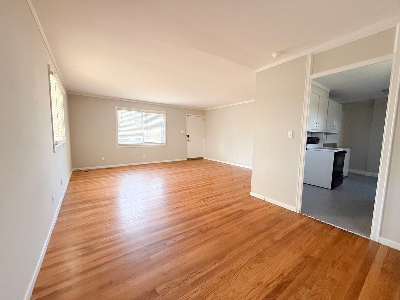 1117 Womack Ave - Photo 7 of 31