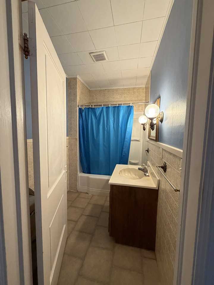 148 Newton Ave #2 - Photo 2 of 10