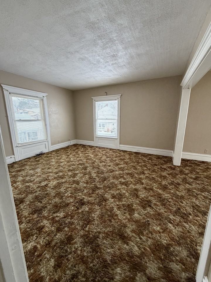 148 Newton Ave #2 - Photo 7 of 10