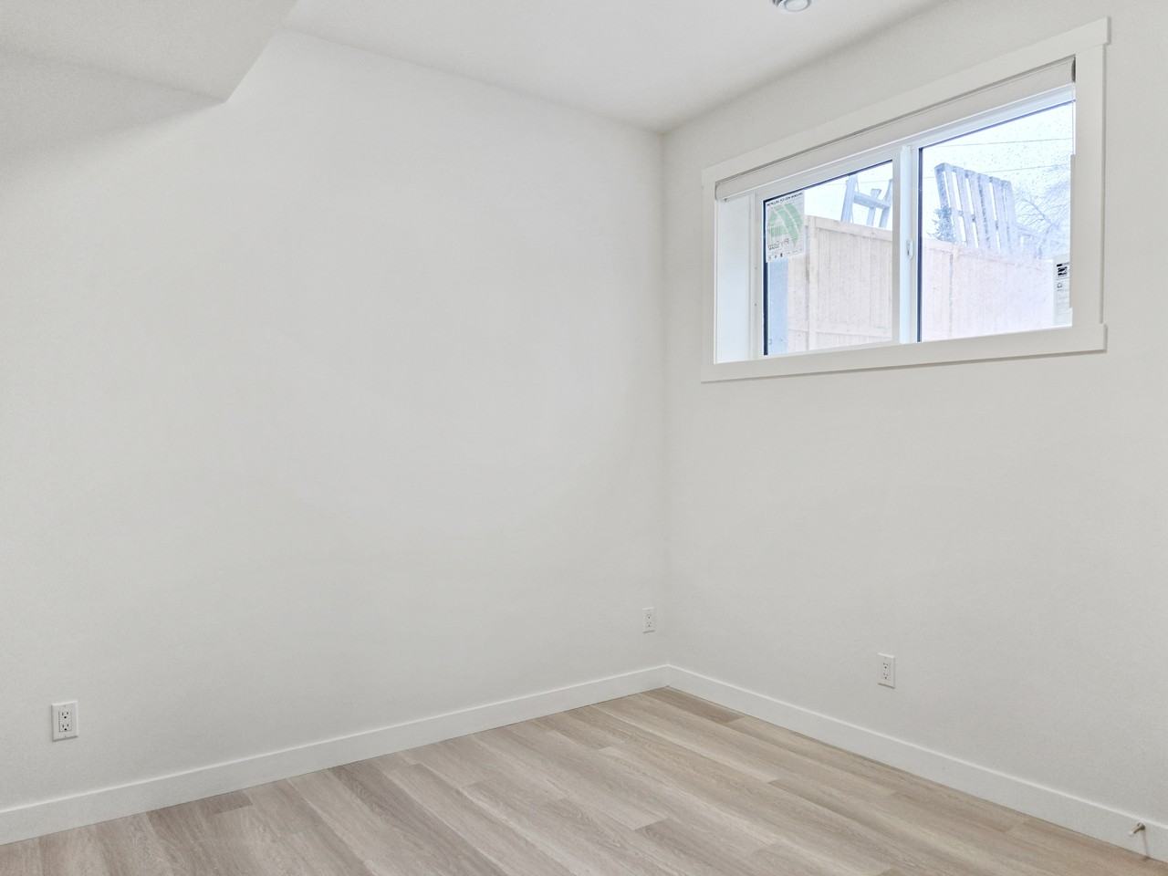 6123 33 Ave Nw #B3 - Photo 5 of 12