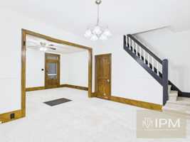 featured image of 17 S Walnut St