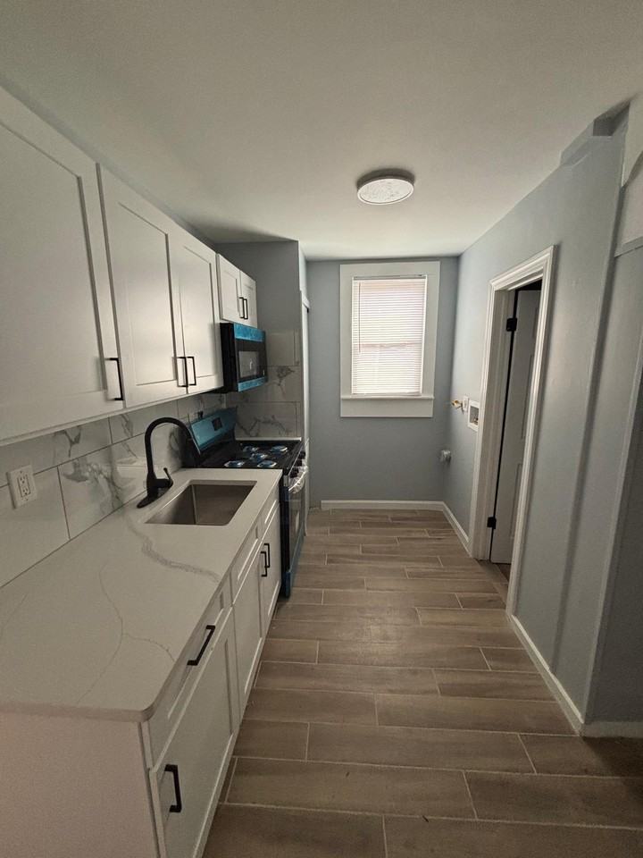 676 Orchard St #GL - Photo 6 of 8