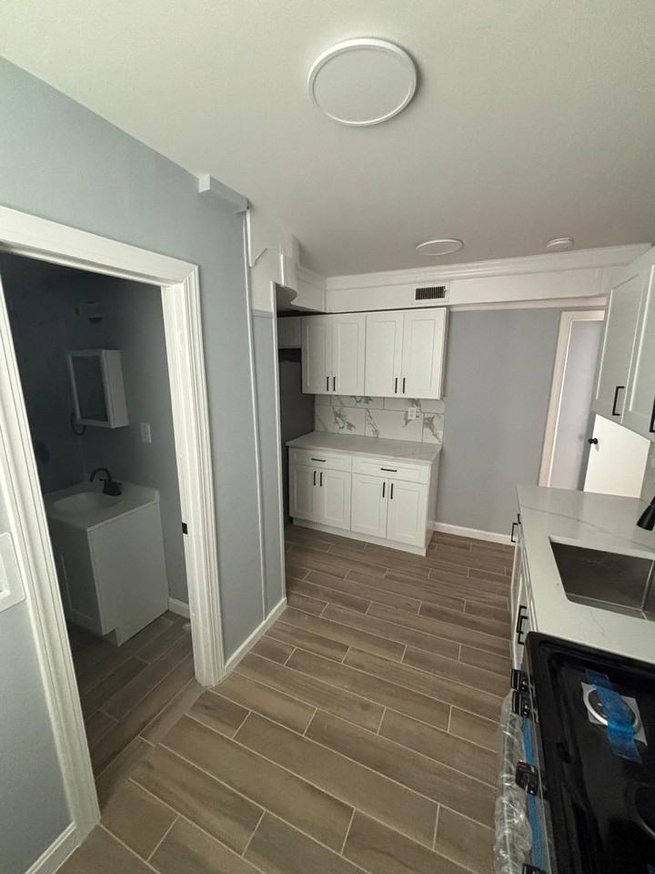 676 Orchard St #GL - Photo 7 of 8